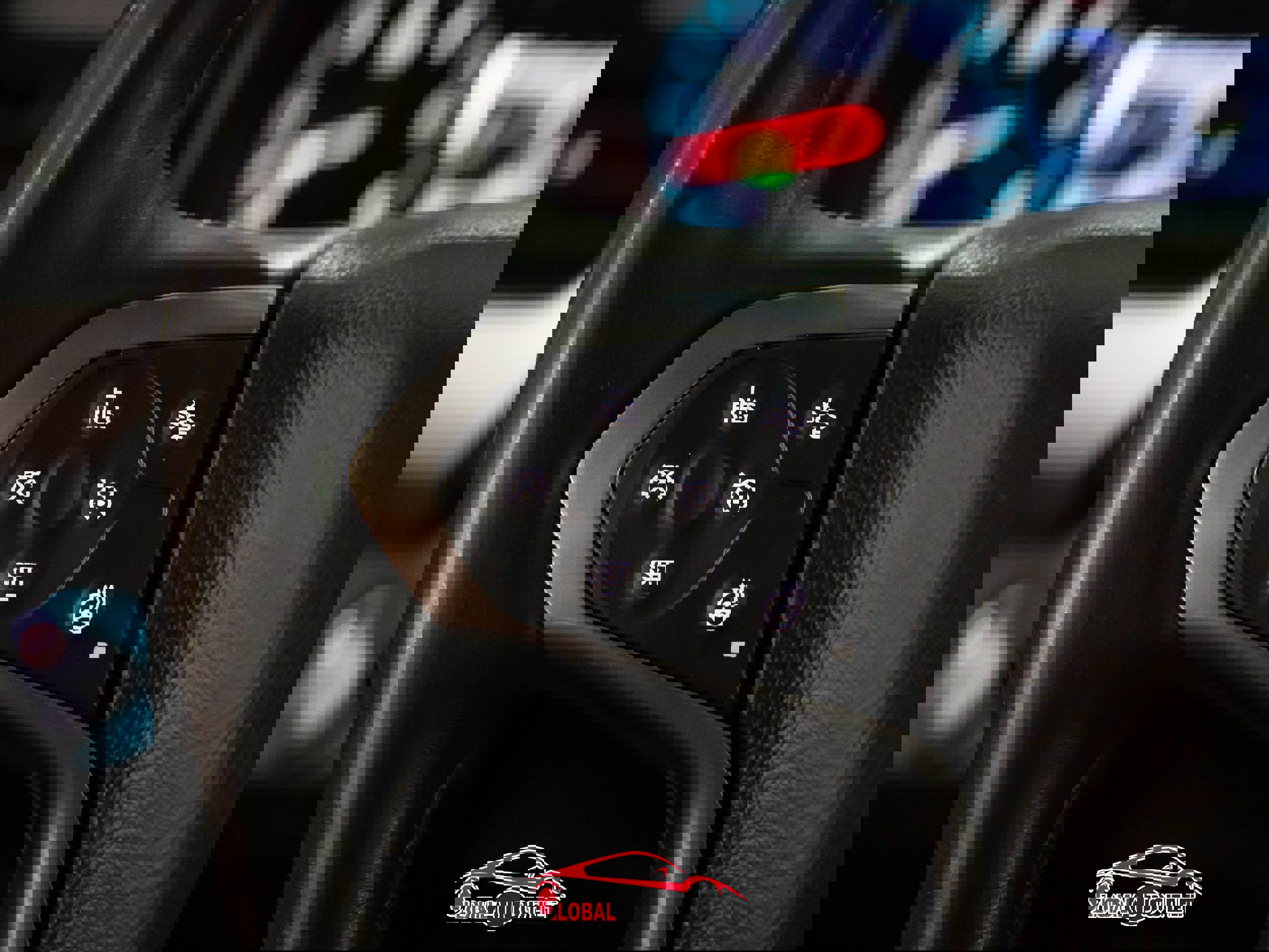 Used 2018 Chevrolet Tahoe LT w/ Luxury Package image 25