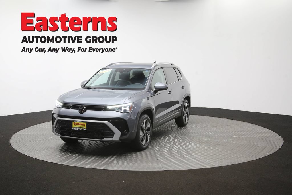 Used 2025 Volkswagen Taos SE AWD/4WD image 53