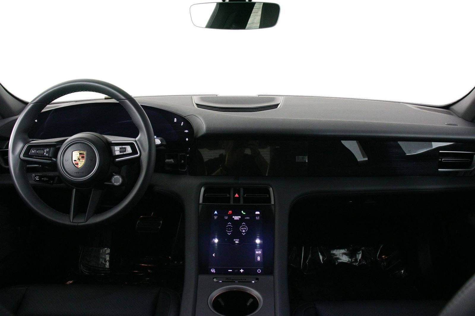 Certified 2025 Porsche Taycan image 11