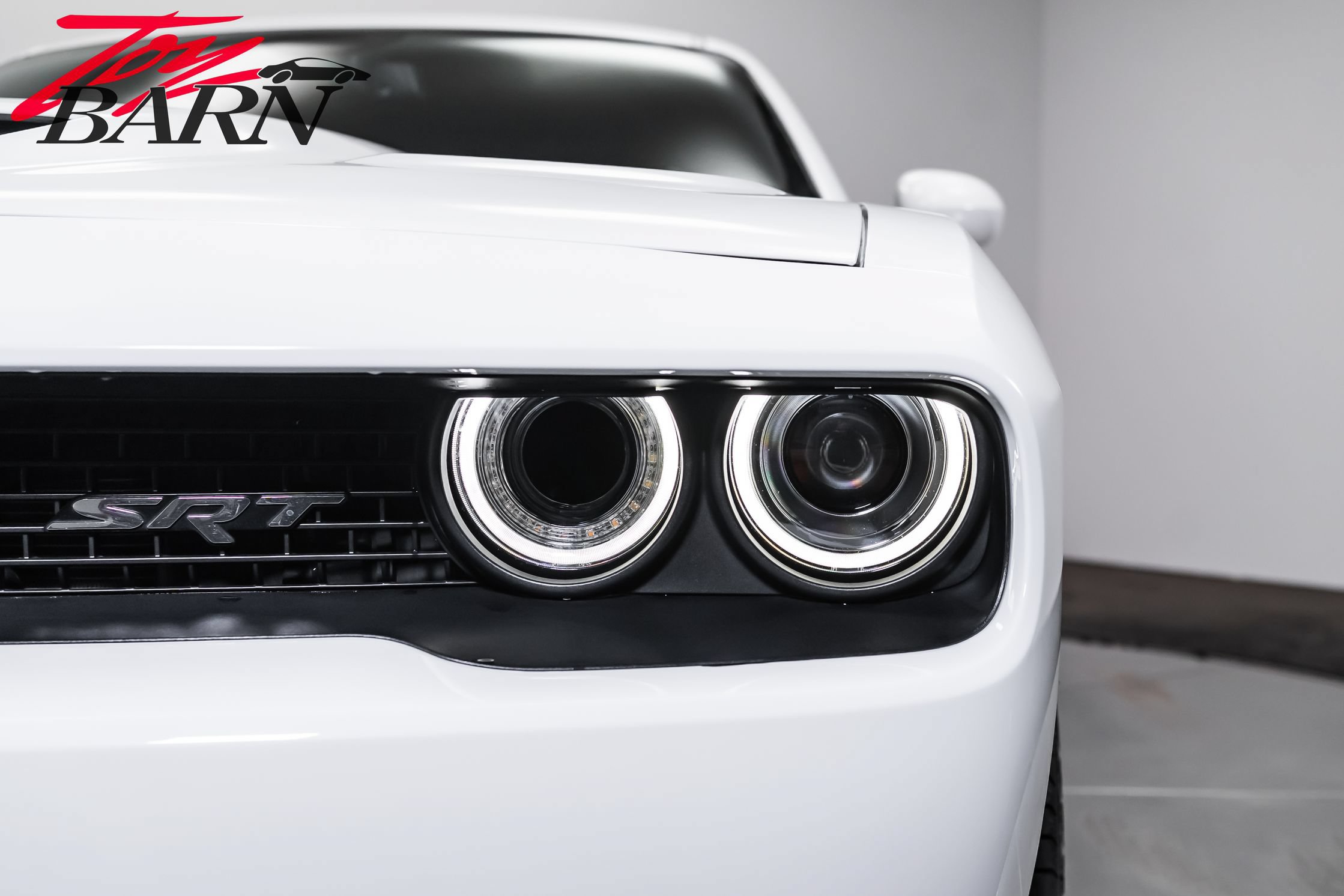 Used 2015 Dodge Challenger SRT Hellcat RWD image 10