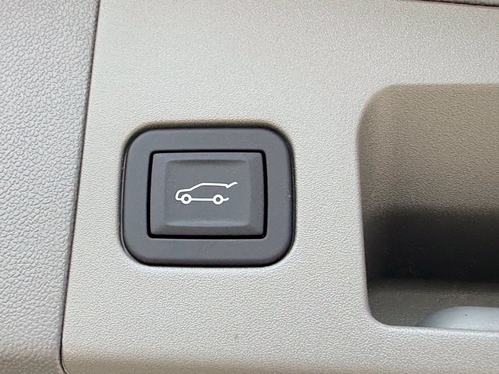 New 2026 Cadillac XT5 Premium Luxury w/ LPO, Floor Liner Package FWD image 43