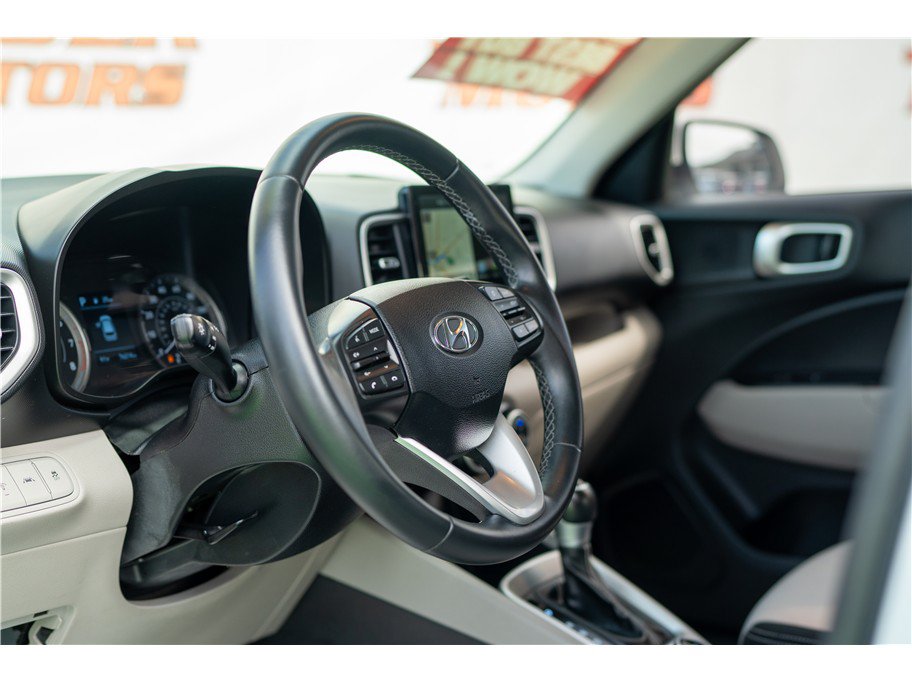 Used 2020 Hyundai Venue SEL w/ Convenience + Premium Package FWD image 34