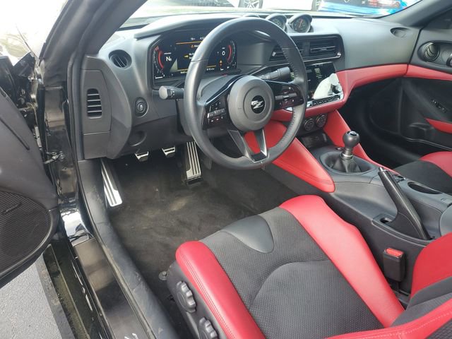 Certified 2024 Nissan Z Performance w/ Floor Mat Package RWD image 11