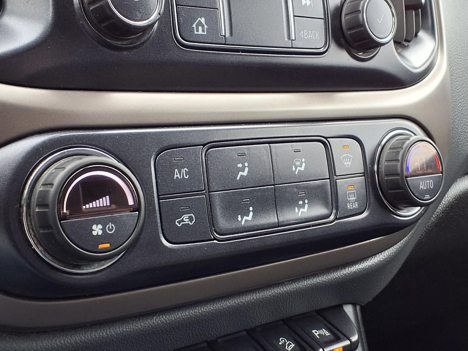 Used 2019 Chevrolet Colorado Z71 AWD/4WD image 27