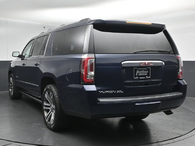Used 2018 GMC Yukon XL Denali w/ Denali Ultimate Package AWD/4WD image 6