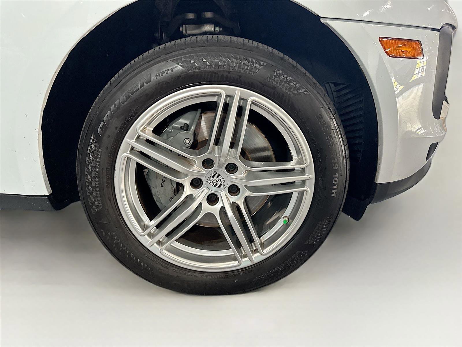 Used 2020 Porsche Macan S image 33