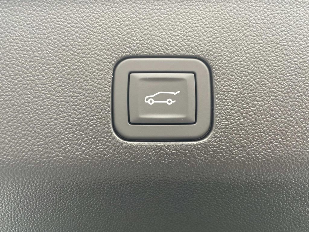 New 2026 Chevrolet Tahoe High Country image 12