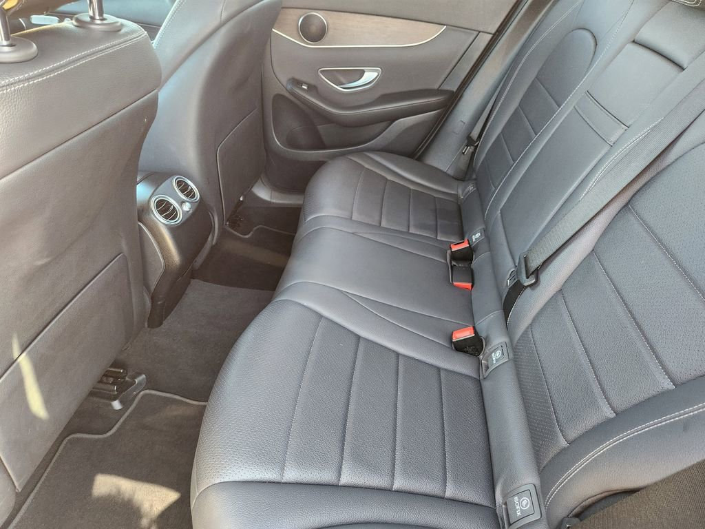 Used 2022 Mercedes-Benz GLC 300 image 30