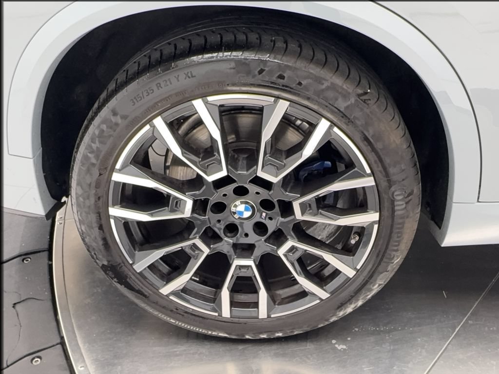 Used 2025 BMW X5 M60i AWD/4WD image 14
