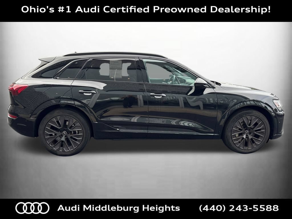 Used 2024 Audi Q8 e-tron Prestige w/ Prestige Package AWD/4WD image 11