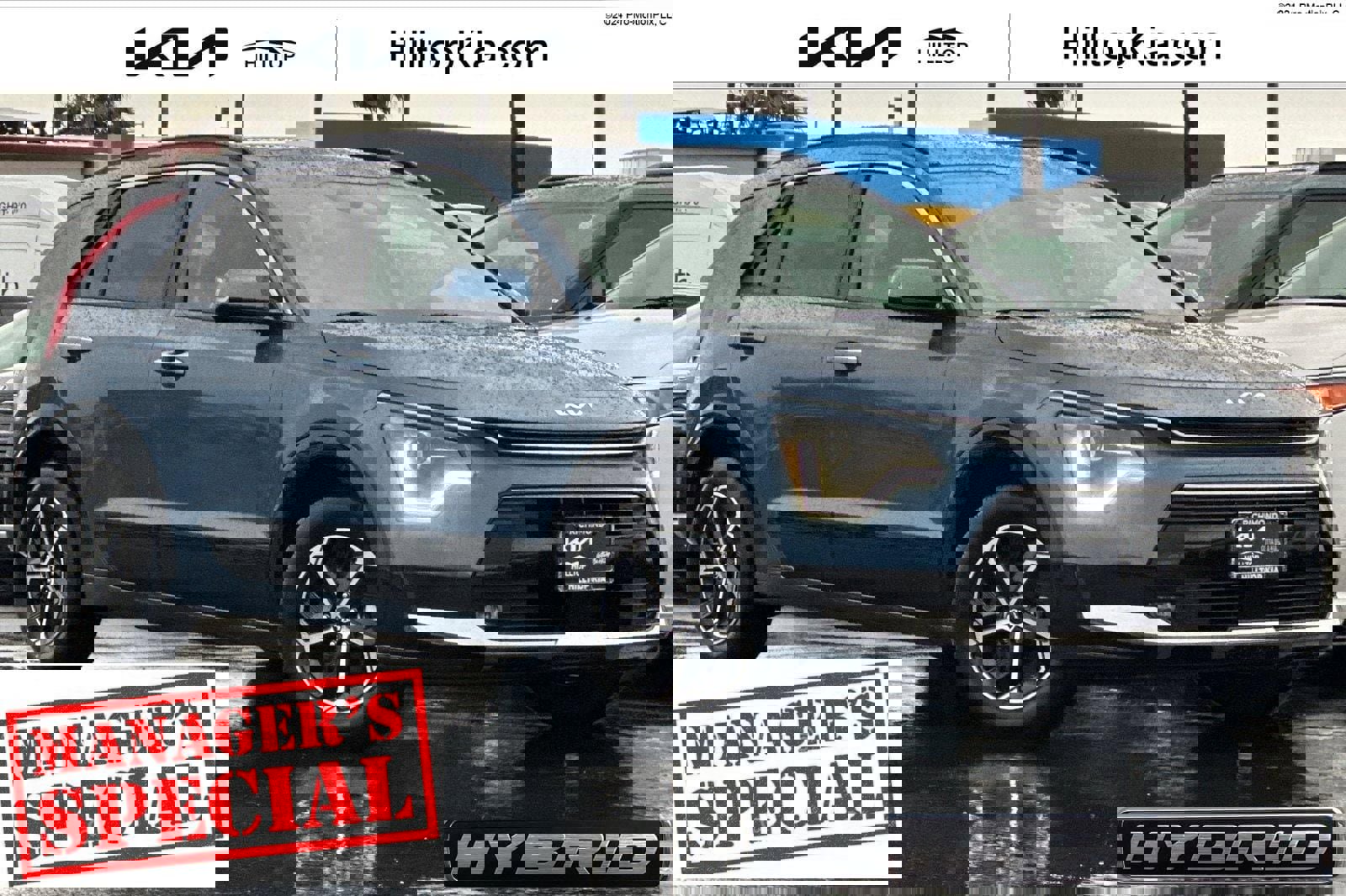 New 2026 Kia Niro SX