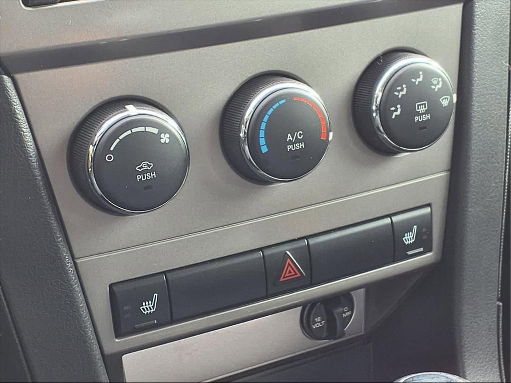 Used 2010 Dodge Avenger Express image 11