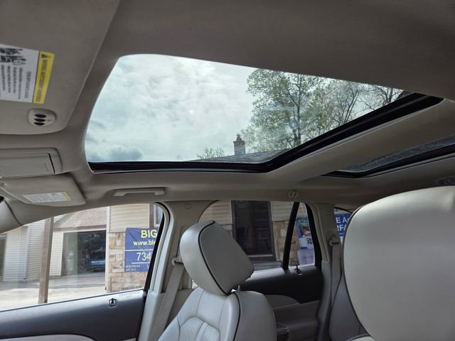 Used 2015 Lincoln MKX AWD w/ Equipment Group 101A image 39