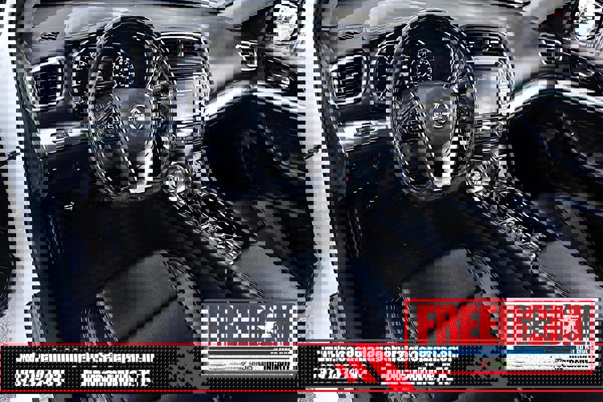 Used 2023 Nissan Maxima SV w/ Floor Mat Group image 10