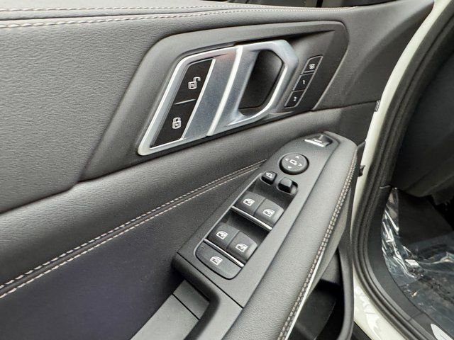 Certified 2024 BMW X5 xDrive40i w/ Premium Package image 11