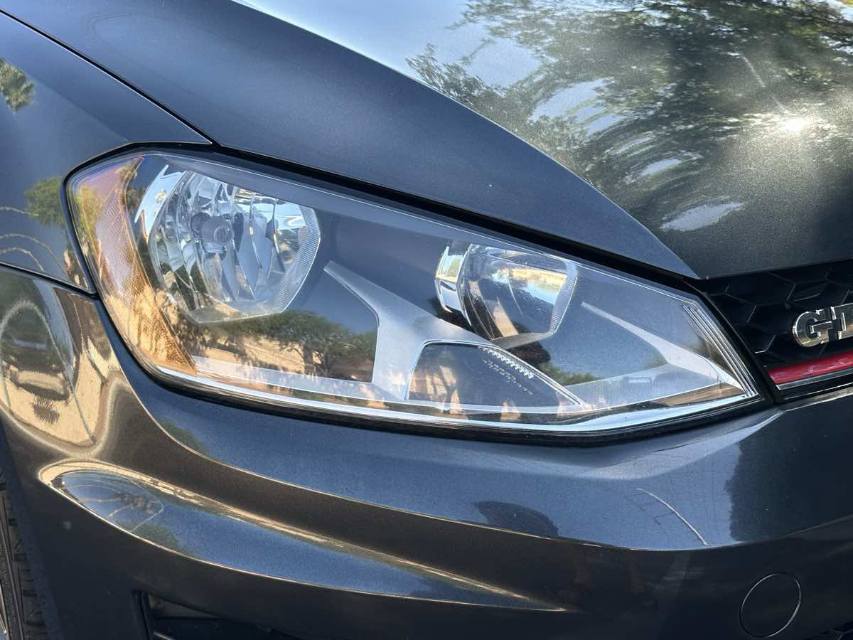 Used 2015 Volkswagen GTI SE FWD image 49