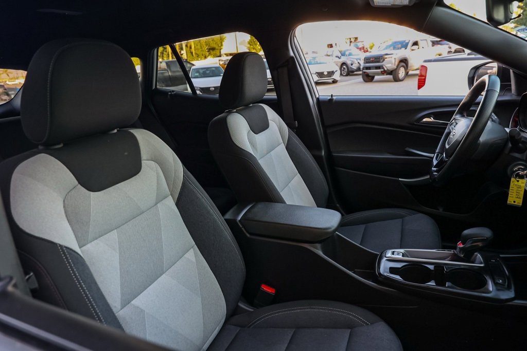 Used 2024 Chevrolet Trax RS w/ Driver Confidence Package image 21