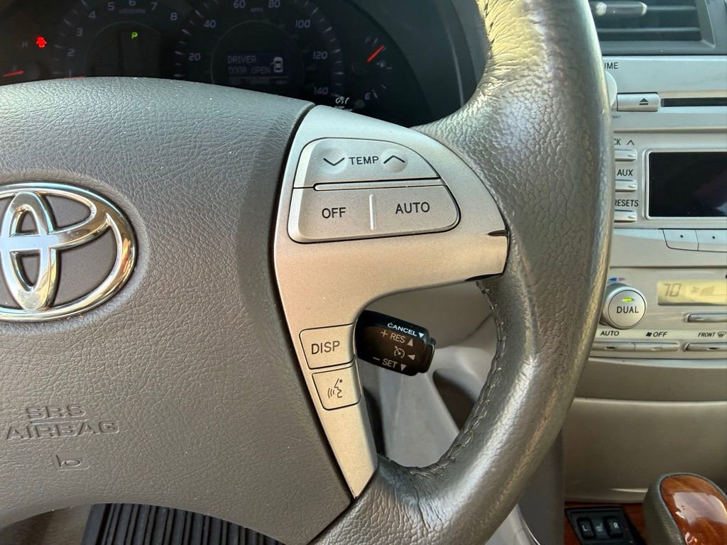 Used 2010 Toyota Camry image 29