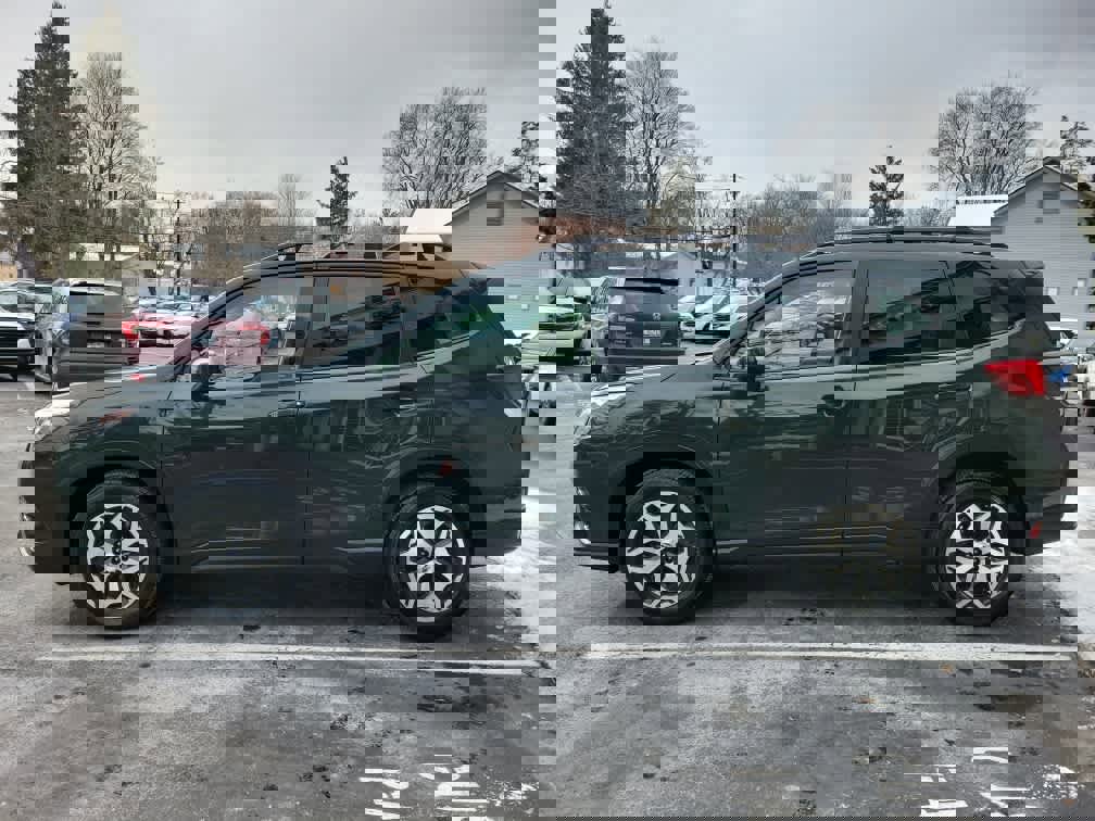Used 2023 Subaru Forester Premium image 7