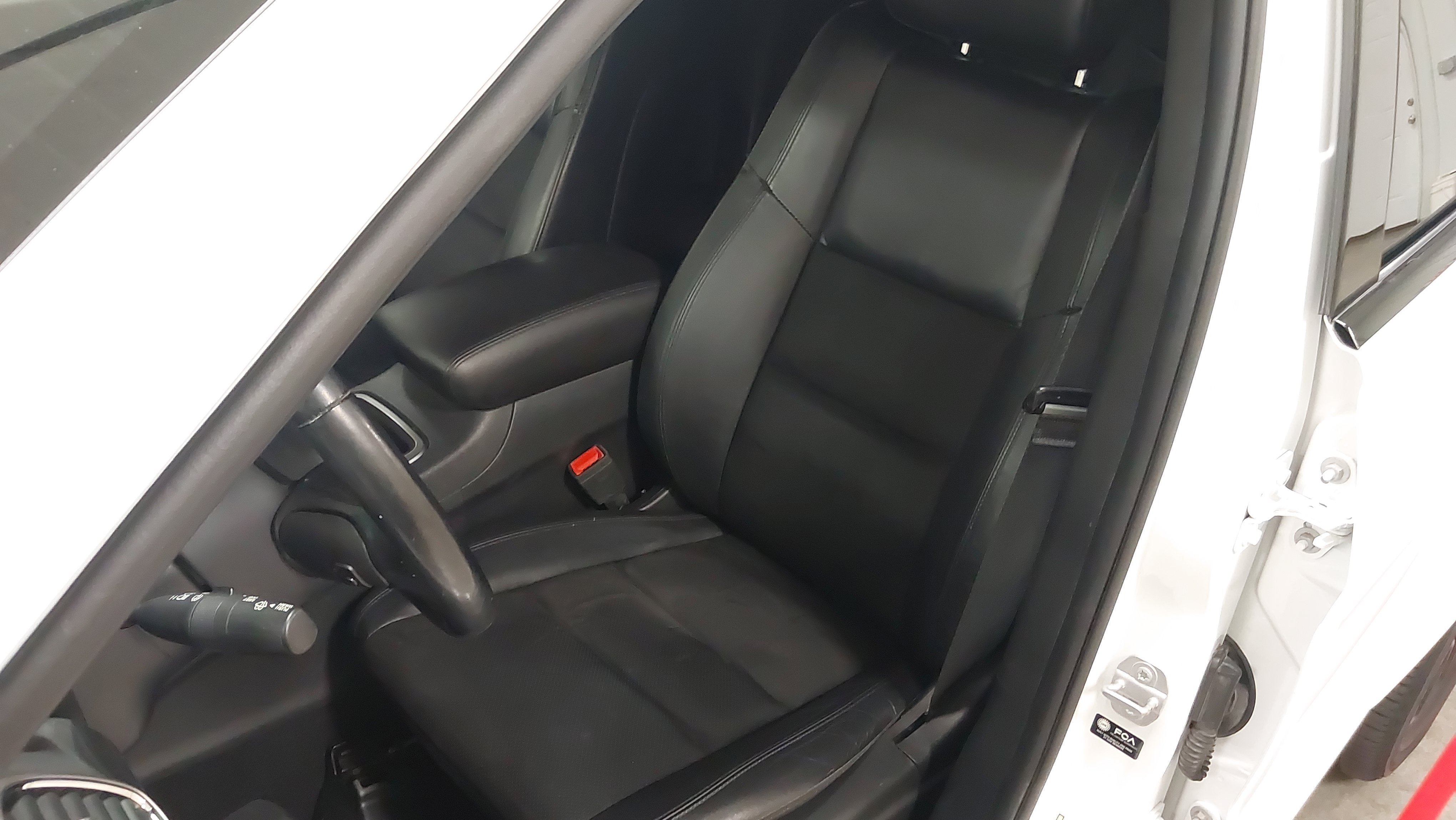 Used 2021 Jeep Grand Cherokee Laredo X AWD/4WD image 23