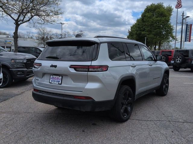 Used 2024 Jeep Grand Cherokee L Altitude AWD/4WD image 3