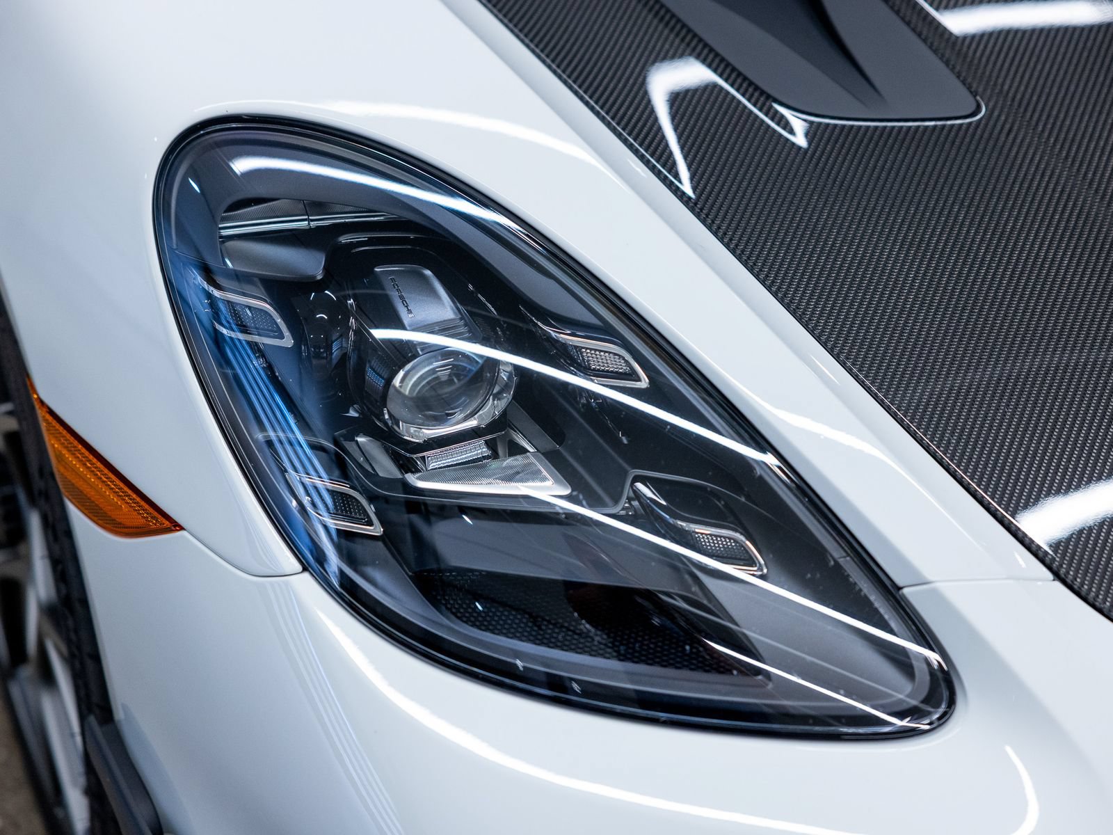 Certified 2025 Porsche 718 Boxster Spyder RS RWD image 13