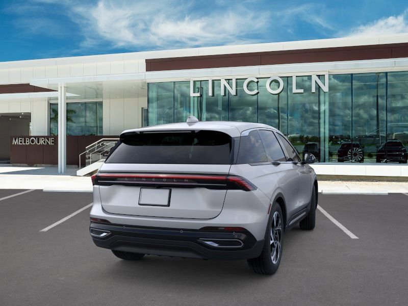 New 2026 Lincoln Nautilus Premier AWD/4WD image 8