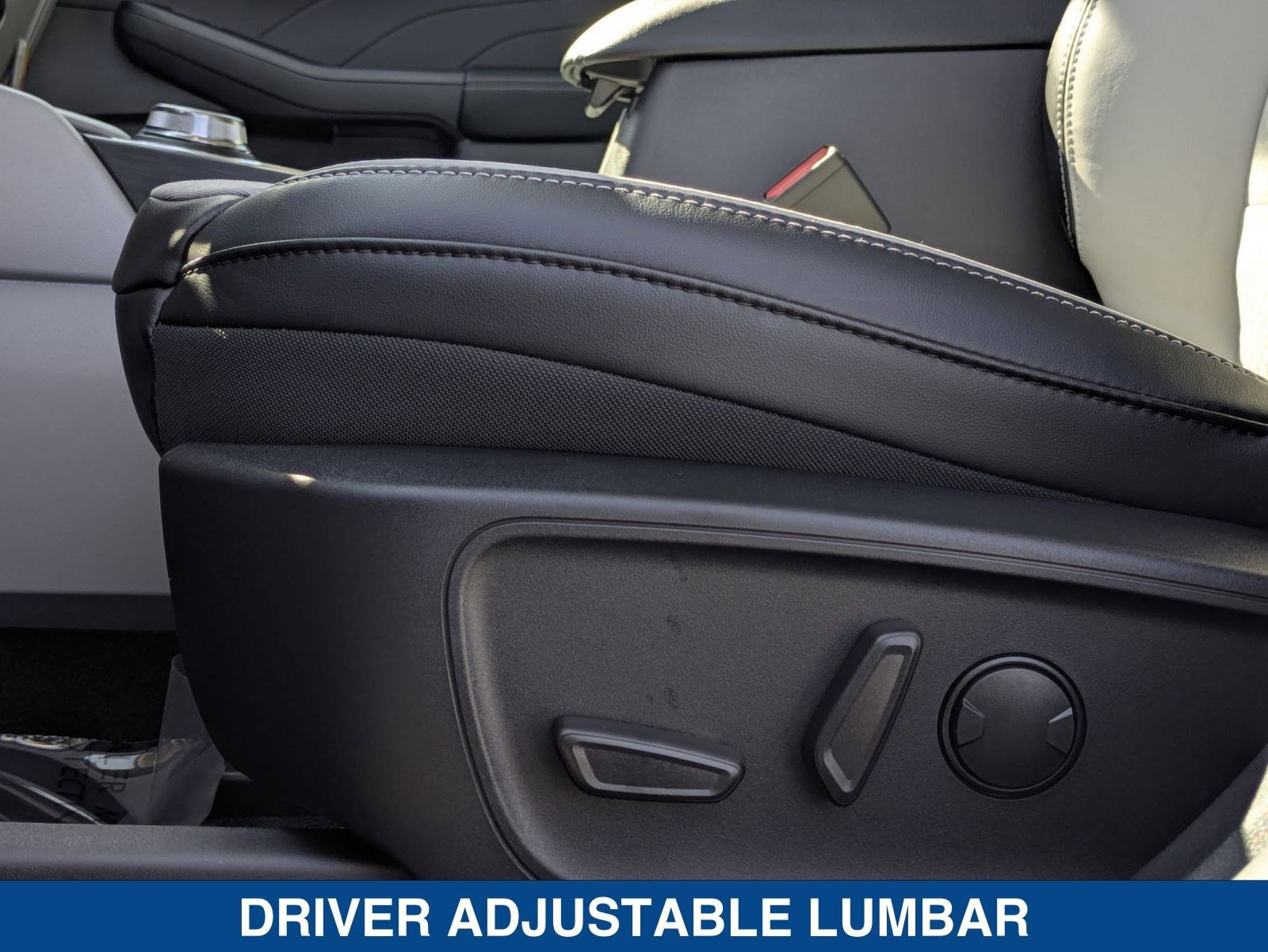 New 2025 Ford Escape SE image 24