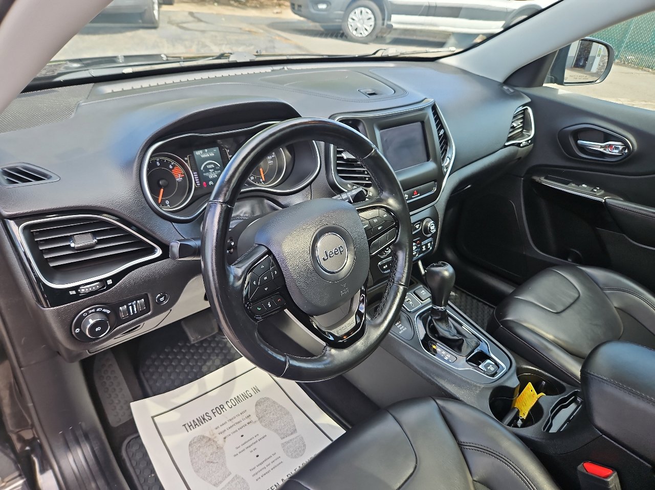 Used 2020 Jeep Cherokee Latitude Plus image 17