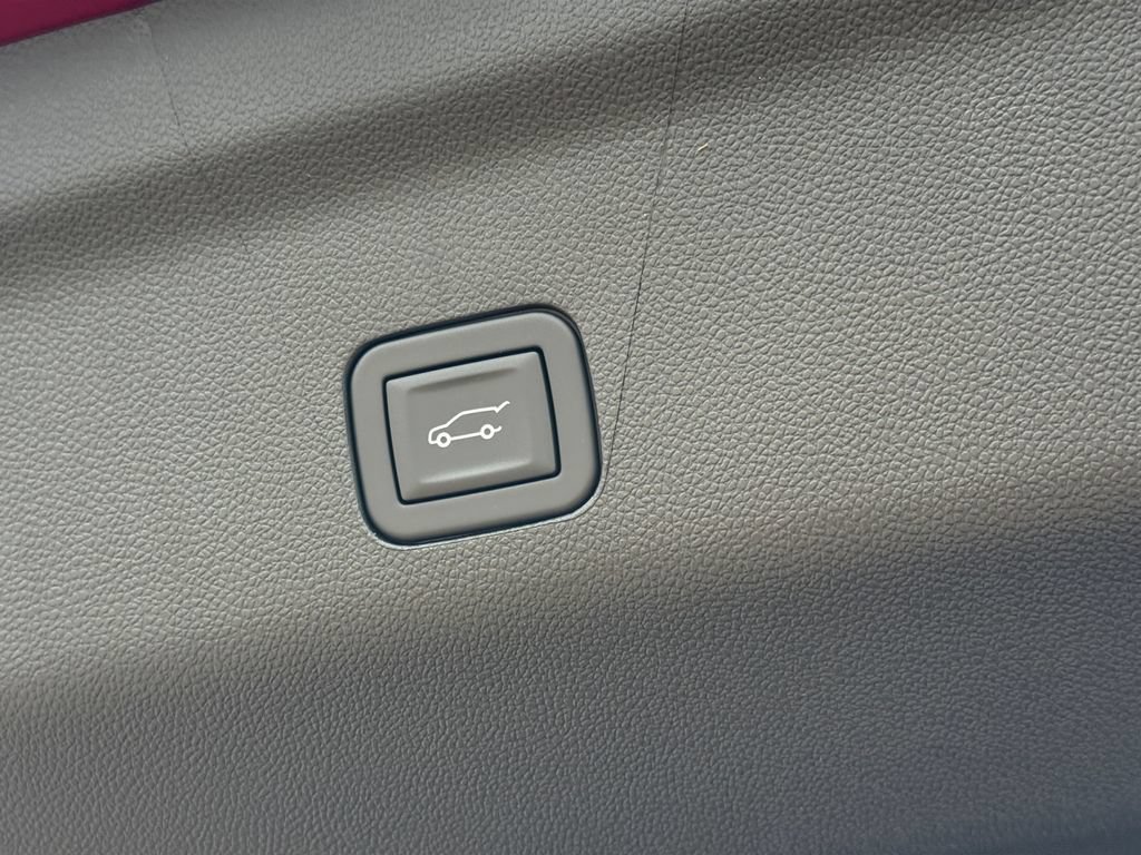 New 2026 GMC Yukon Elevation w/ Elevation Premium Package AWD/4WD image 47