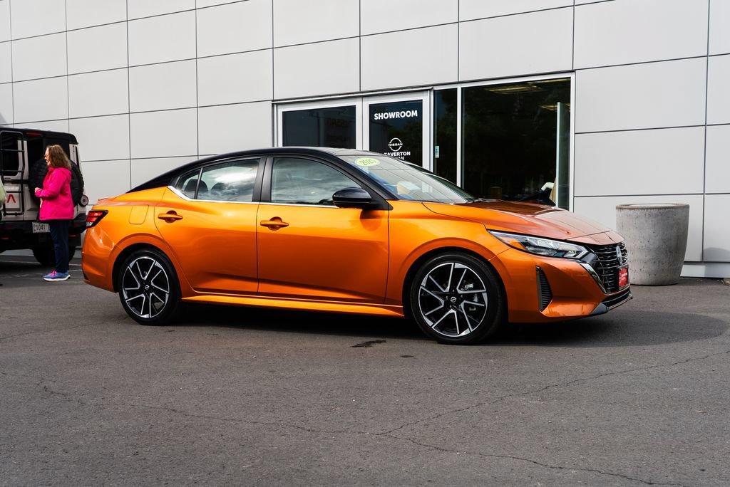 Certified 2025 Nissan Sentra SR w/ SR Premium Package FWD image 30