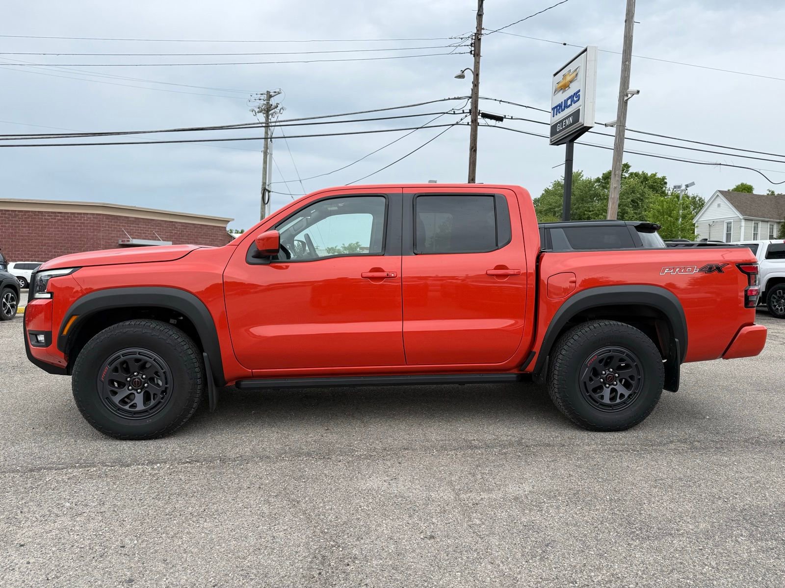 Used 2025 Nissan Frontier PRO-4X AWD/4WD image 4