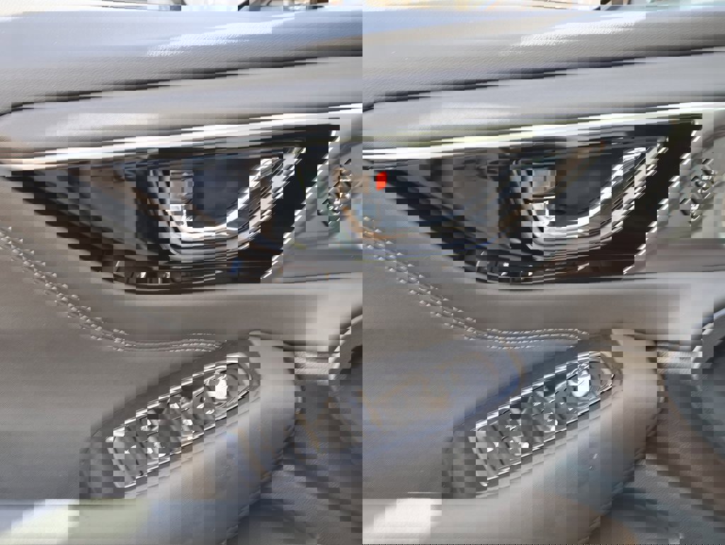 Used 2024 Subaru Outback Limited image 23