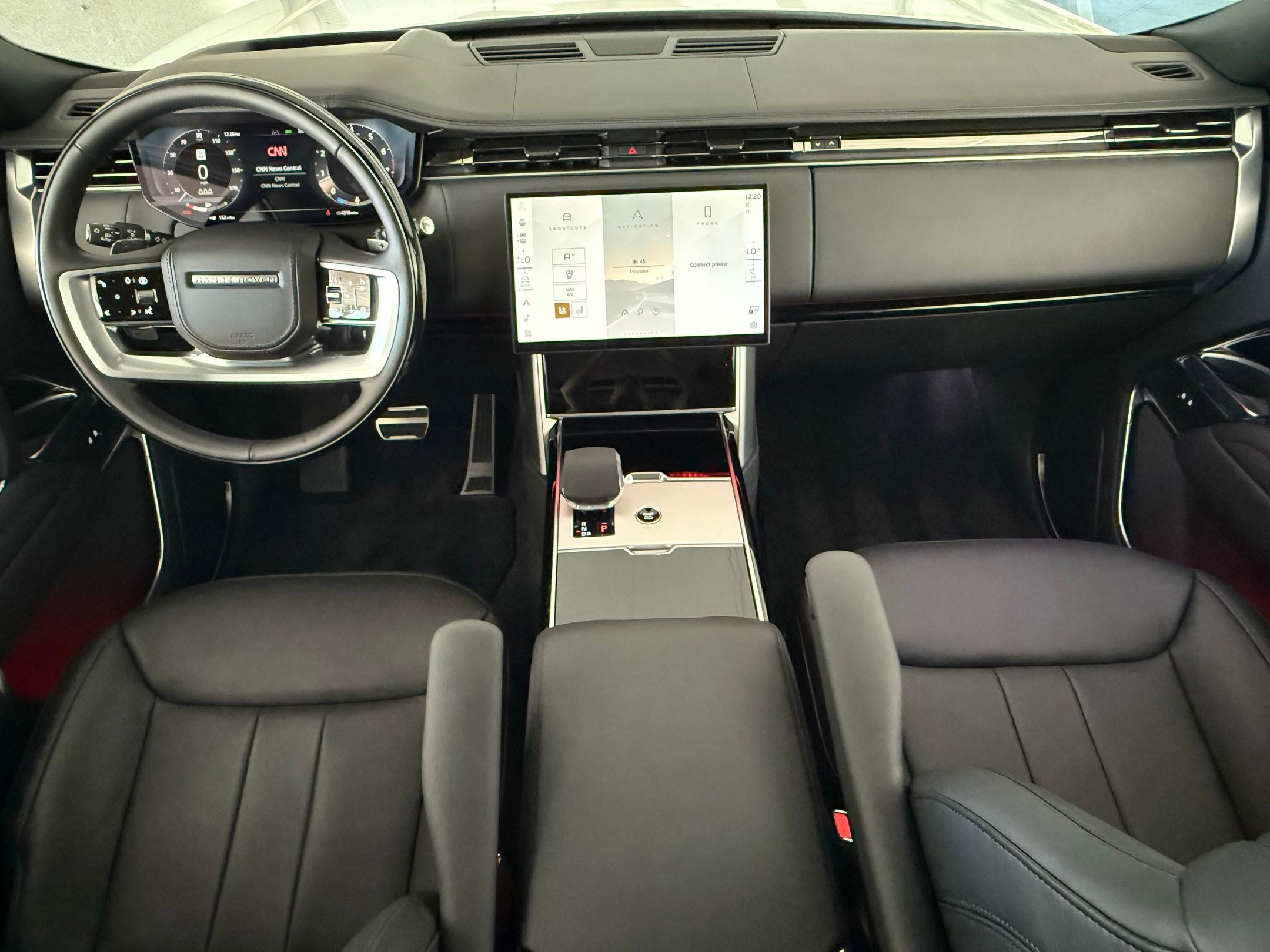 Used 2025 Land Rover Range Rover SE AWD/4WD image 14