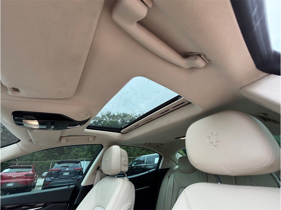 Used 2021 Maserati Ghibli S RWD image 32