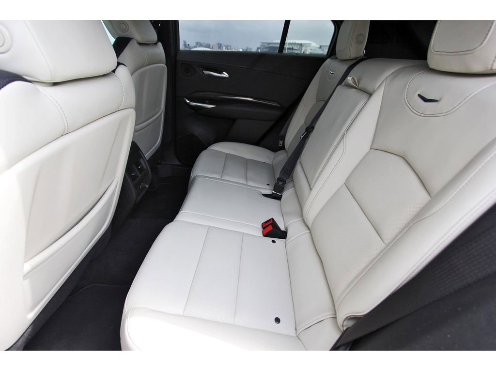 Used 2023 Cadillac XT4 Sport image 7