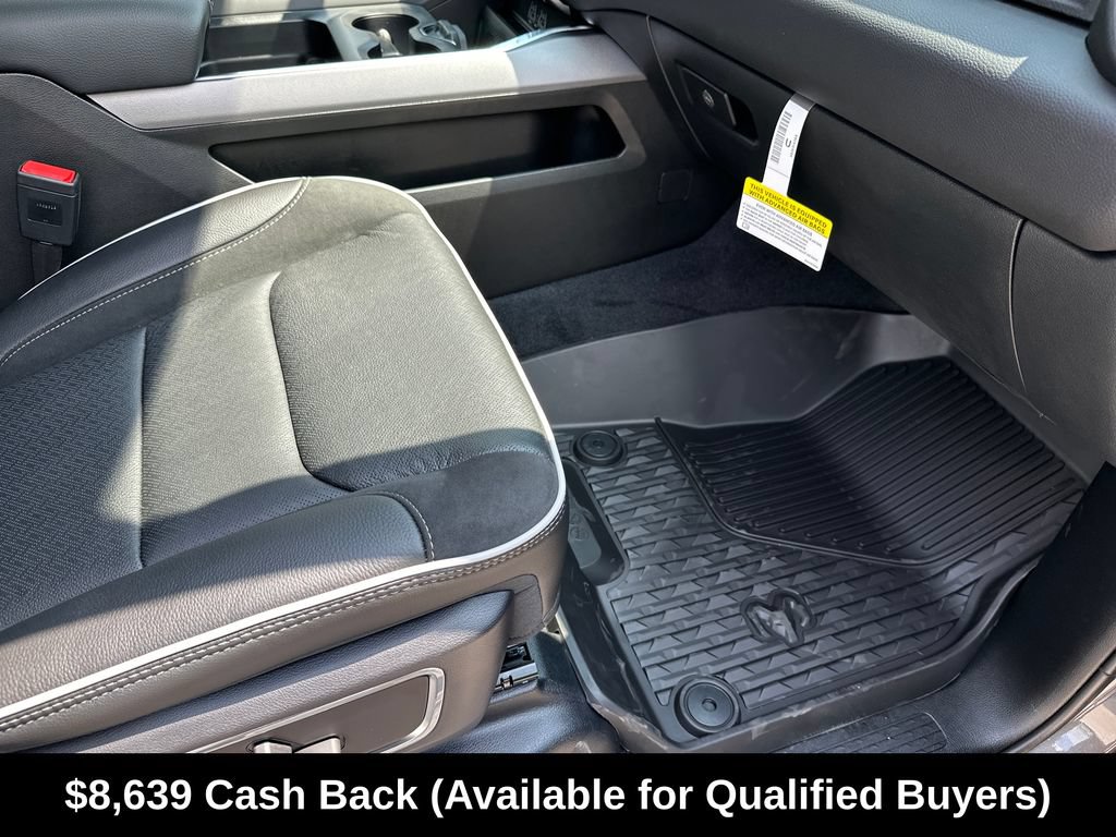 New 2026 RAM 1500 Laramie AWD/4WD image 39