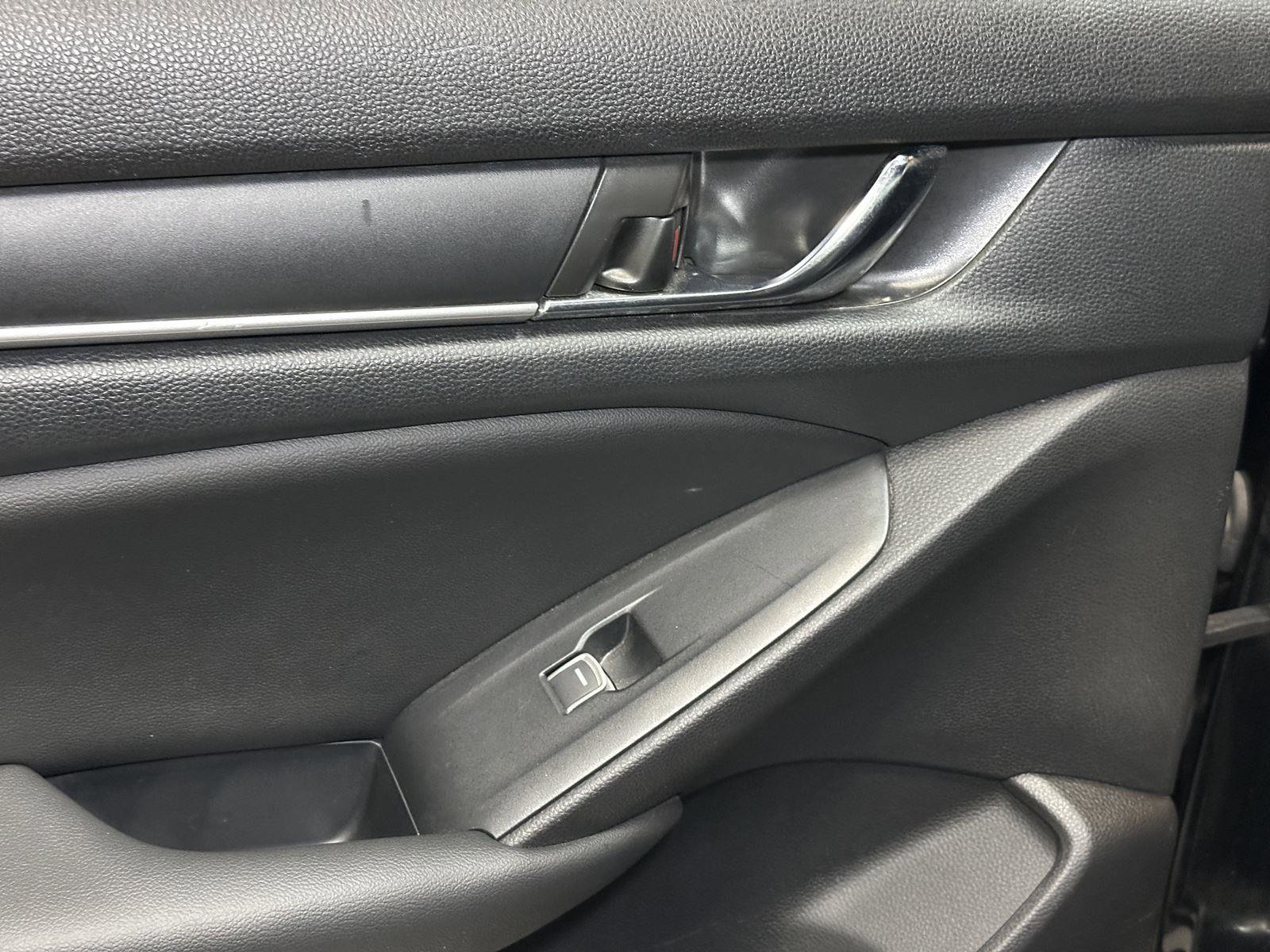Certified 2021 Honda Accord Sport image 31