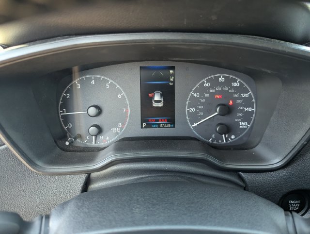 Used 2024 Toyota Corolla Cross LE FWD image 30