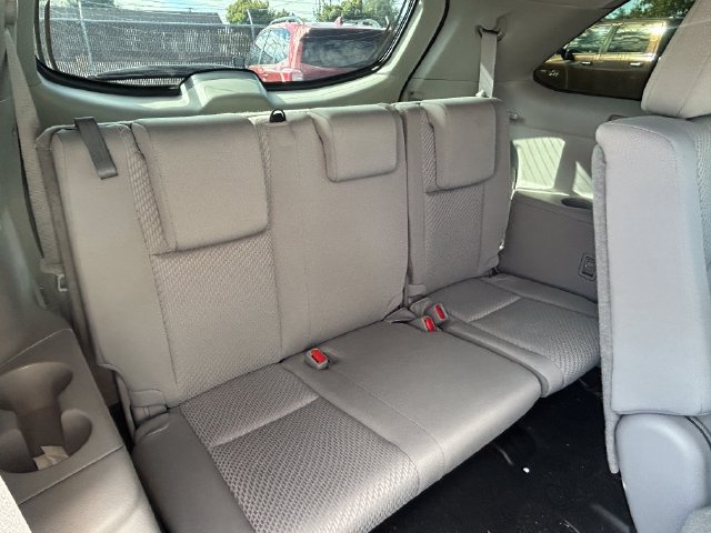 Used 2019 Toyota Highlander LE AWD/4WD image 34