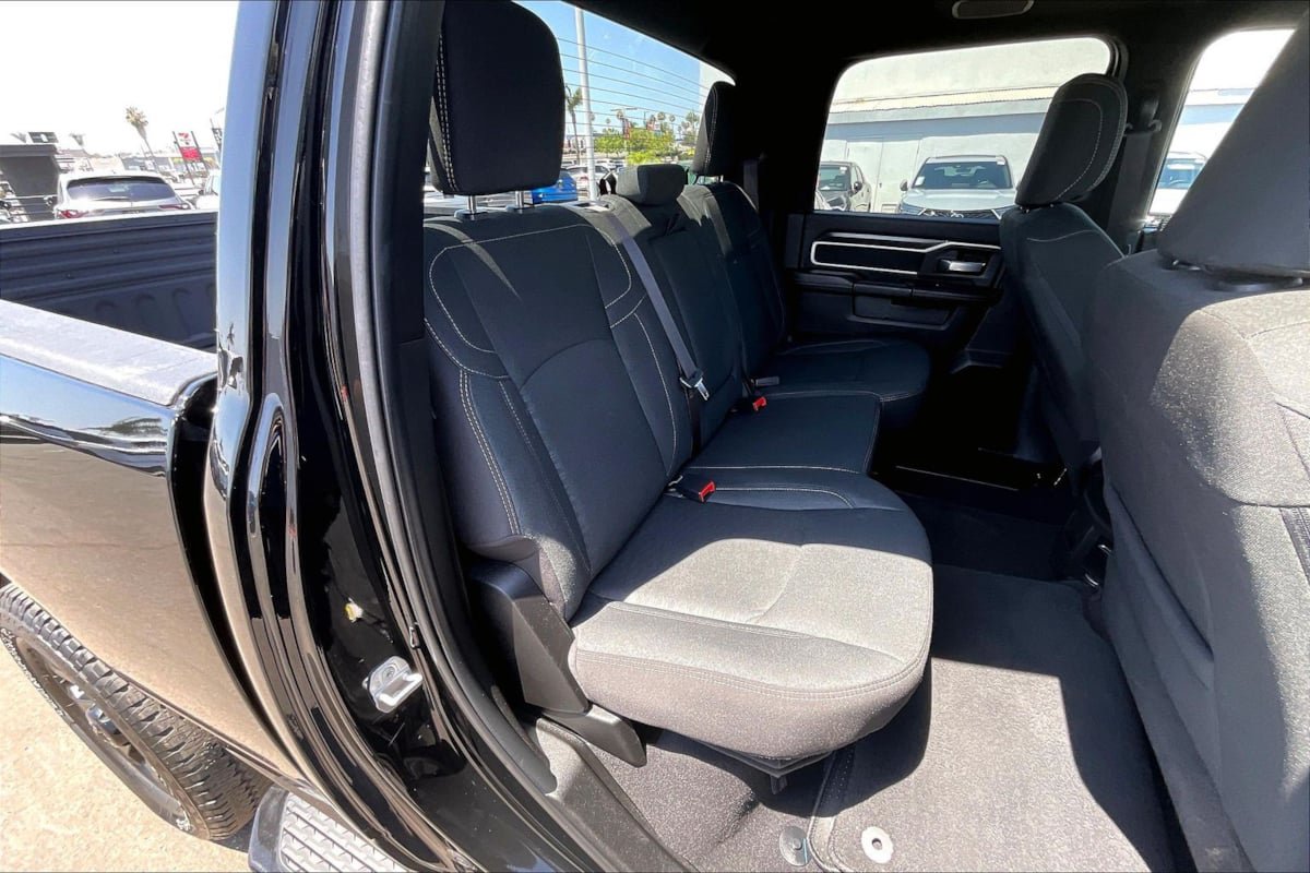 Used 2025 RAM 2500 Big Horn AWD/4WD image 25