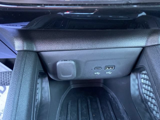 Used 2024 Chevrolet TrailBlazer RS AWD/4WD image 16