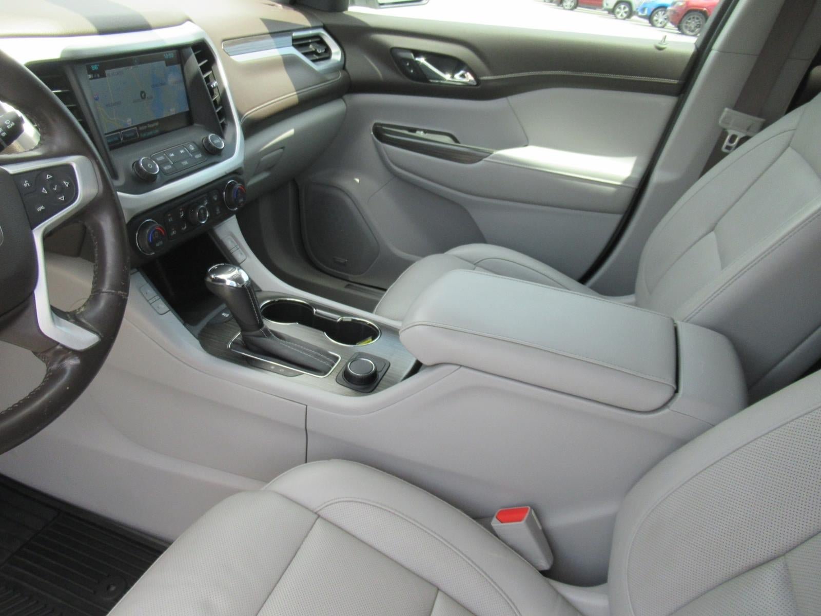 Used 2019 GMC Acadia SLT FWD image 16