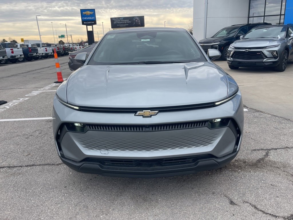 New 2026 Chevrolet Equinox EV LT w/ Comfort Package image 9