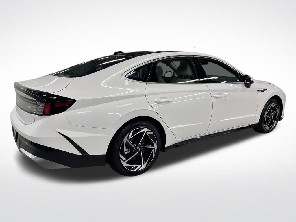 Certified 2024 Hyundai Sonata SEL w/ Convenience Package image 7