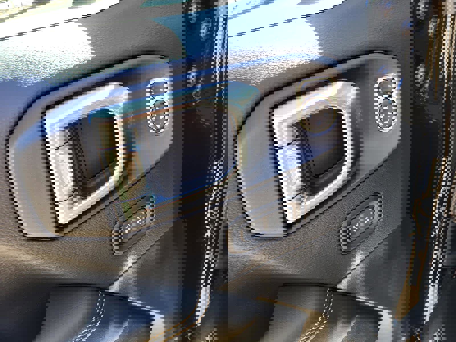 New 2025 Jeep Gladiator Sport image 16