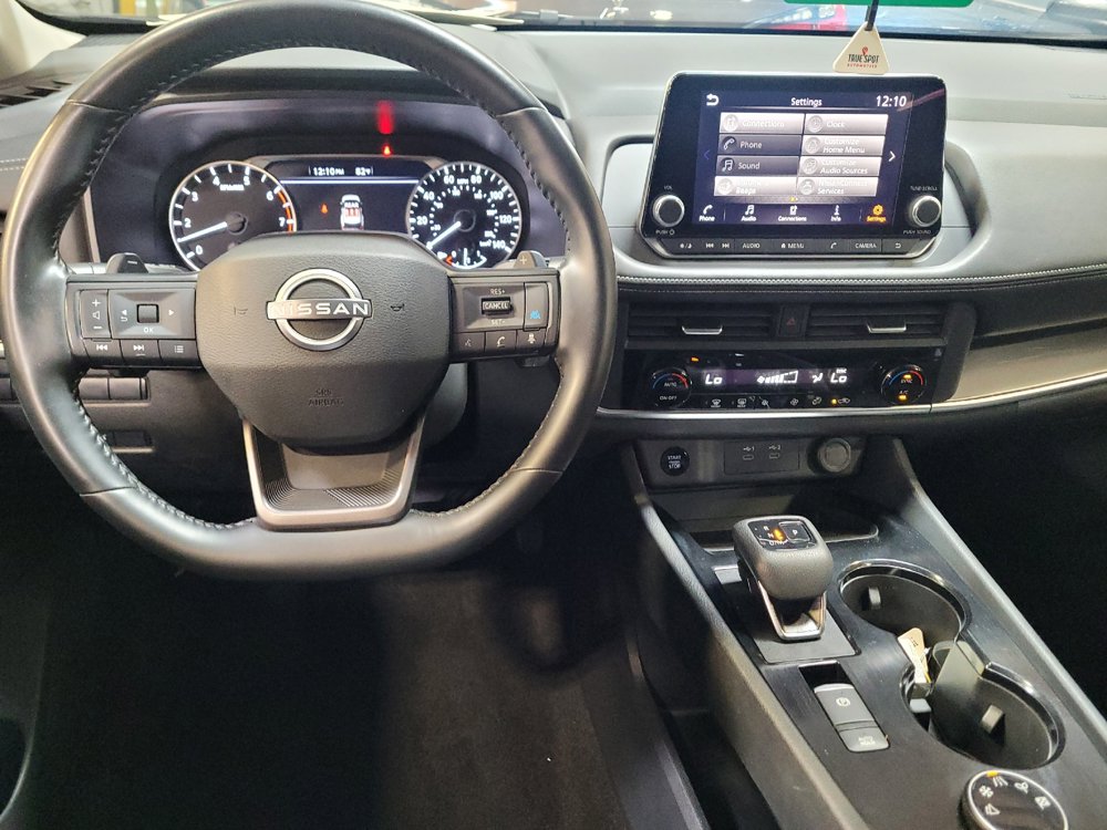 Used 2025 Nissan Rogue SV AWD/4WD image 22