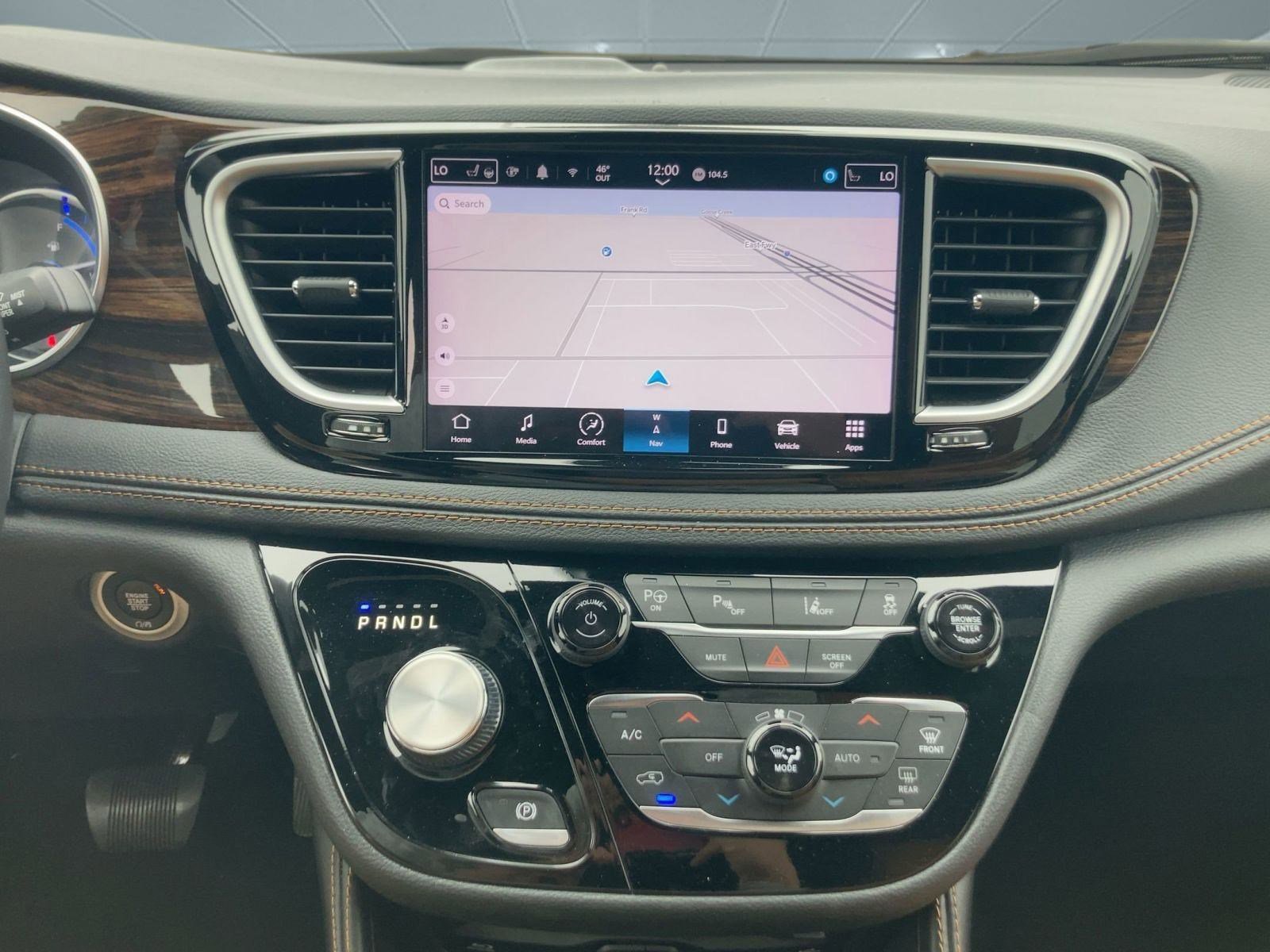 Used 2022 Chrysler Pacifica Pinnacle image 29