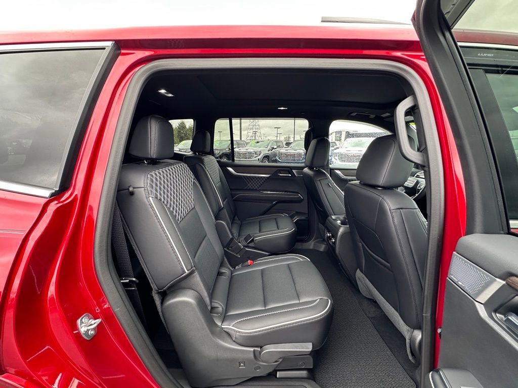 Used 2025 GMC Acadia Denali w/ Super Cruise Package image 14