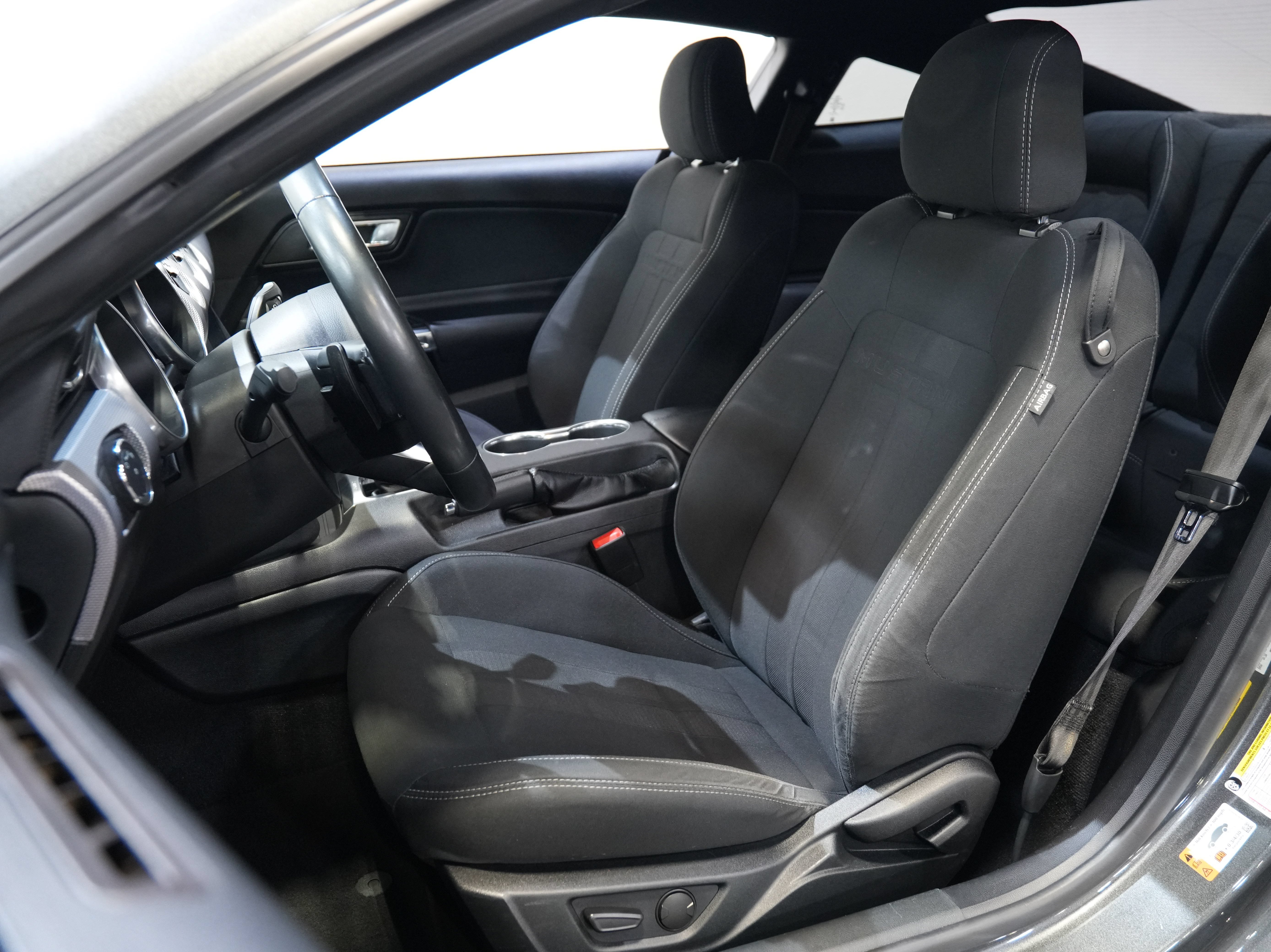 Used 2020 Ford Mustang GT RWD image 25